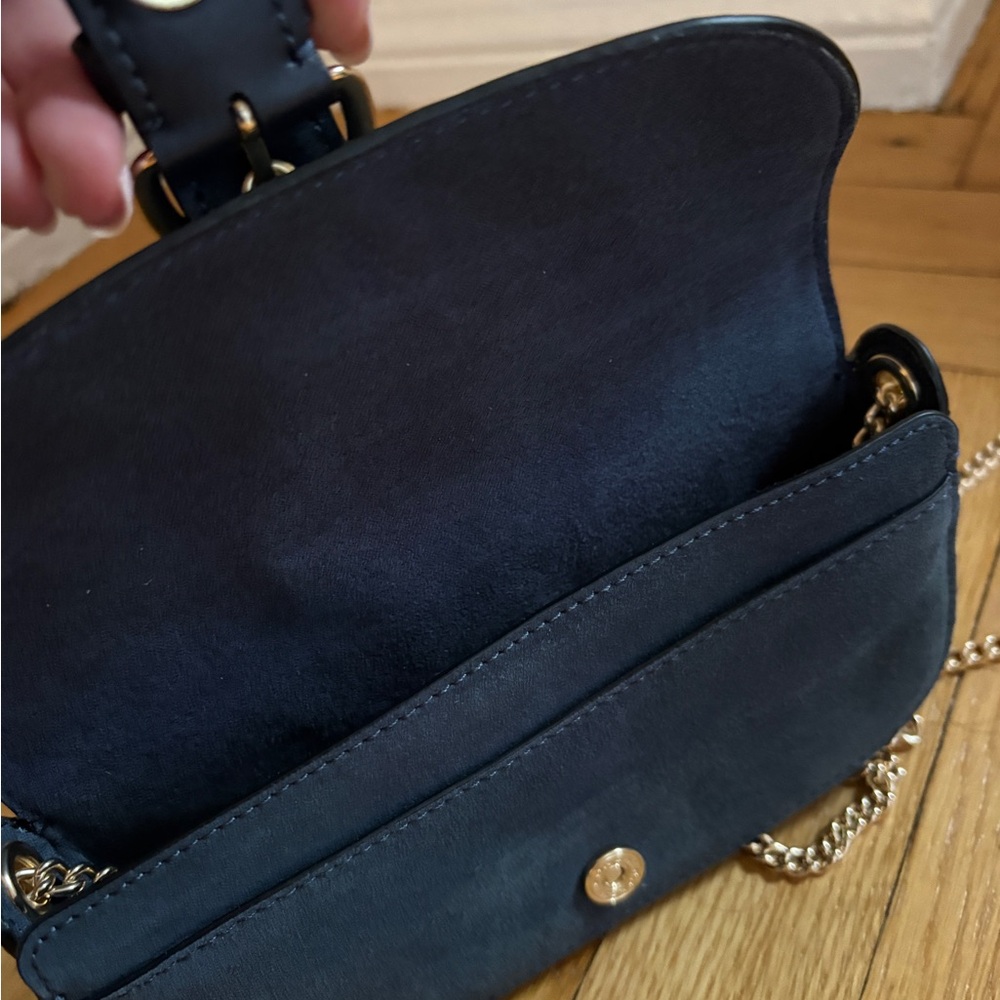Coach Teal Light Blue Leather Crossbody with Gold Chain Strap NEVER WORN! - Picture 3 of 5